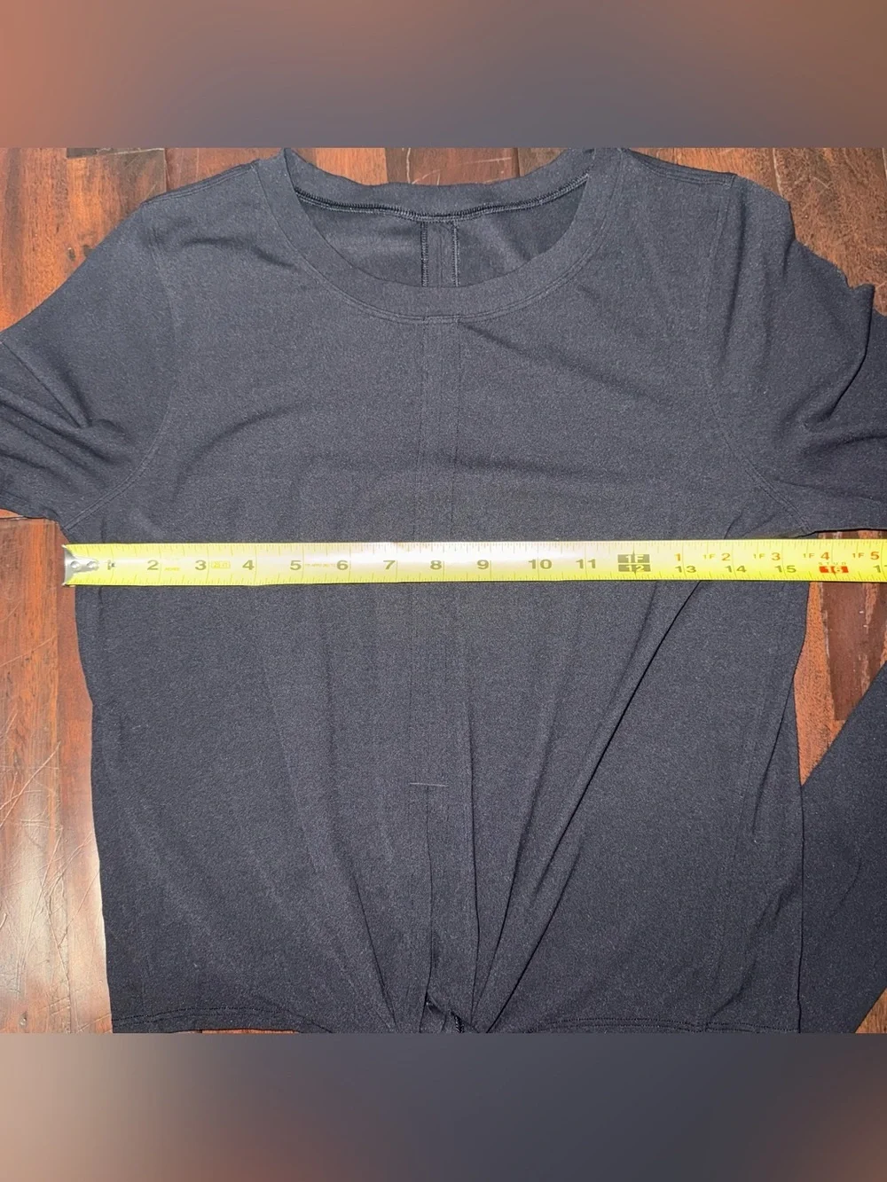 Lululemon Black Long Sleeve Tie Front Shirt Women’s Size 6 Athletic Activewear